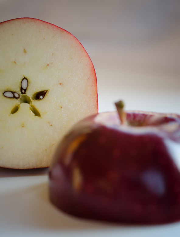 Apple 1 resized halved