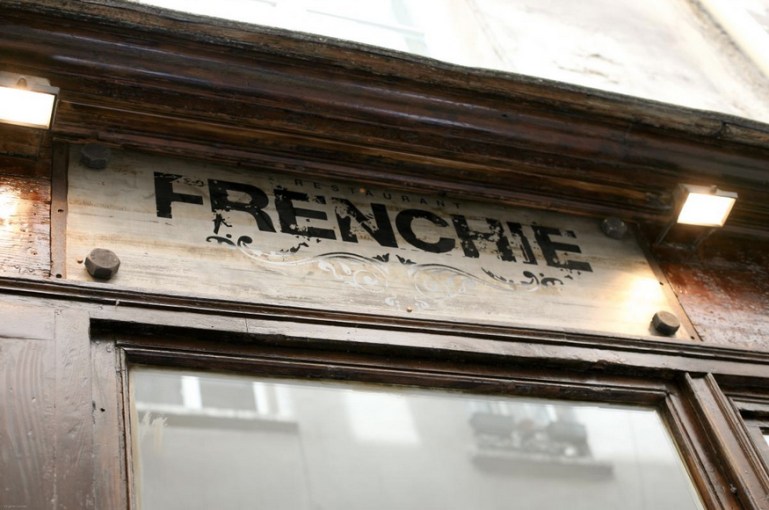 frenchie-sign
